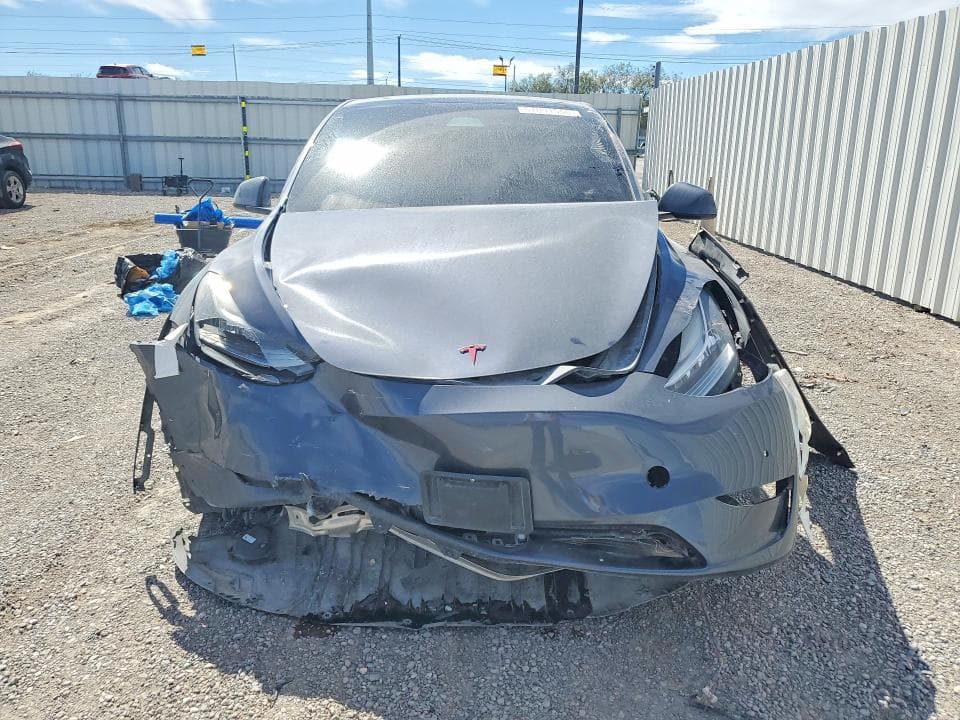 2022 TESLA MODEL Y 5
