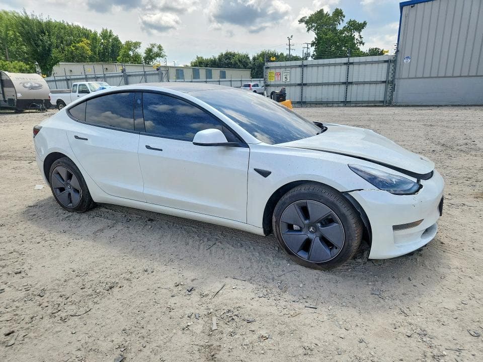 2023 TESLA MODEL 3 4