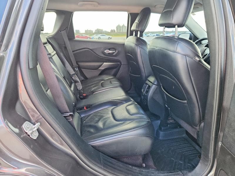 2019 JEEP CHEROKEE LIMITED 11