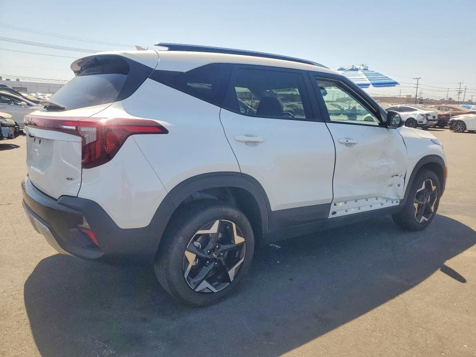 2025 KIA SELTOS S 3