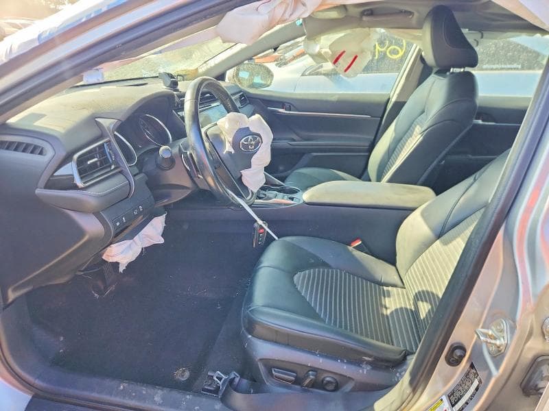 2020 TOYOTA CAMRY SE 7