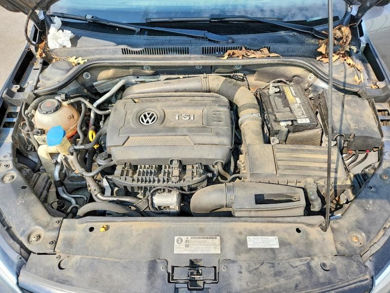 2018 VOLKSWAGEN JETTA SPORT 11