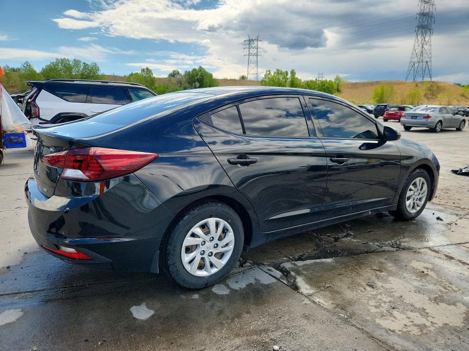 2020 HYUNDAI ELANTRA SE 3