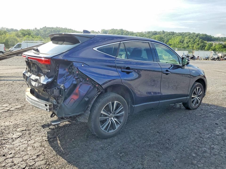 2021 TOYOTA VENZA LE 3