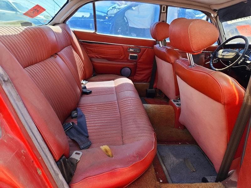 1976 JAGUAR XJ6 10