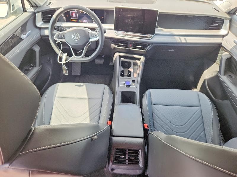 2026 VOLKSWAGEN TIGUAN SE 8