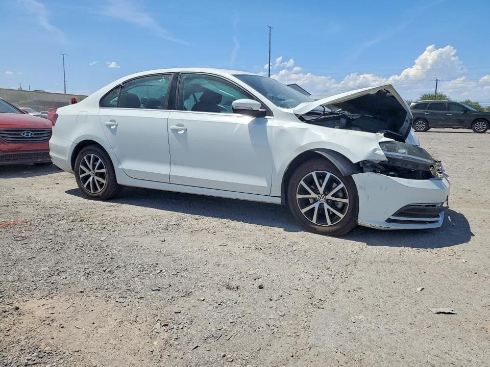 2017 VOLKSWAGEN JETTA SE 4