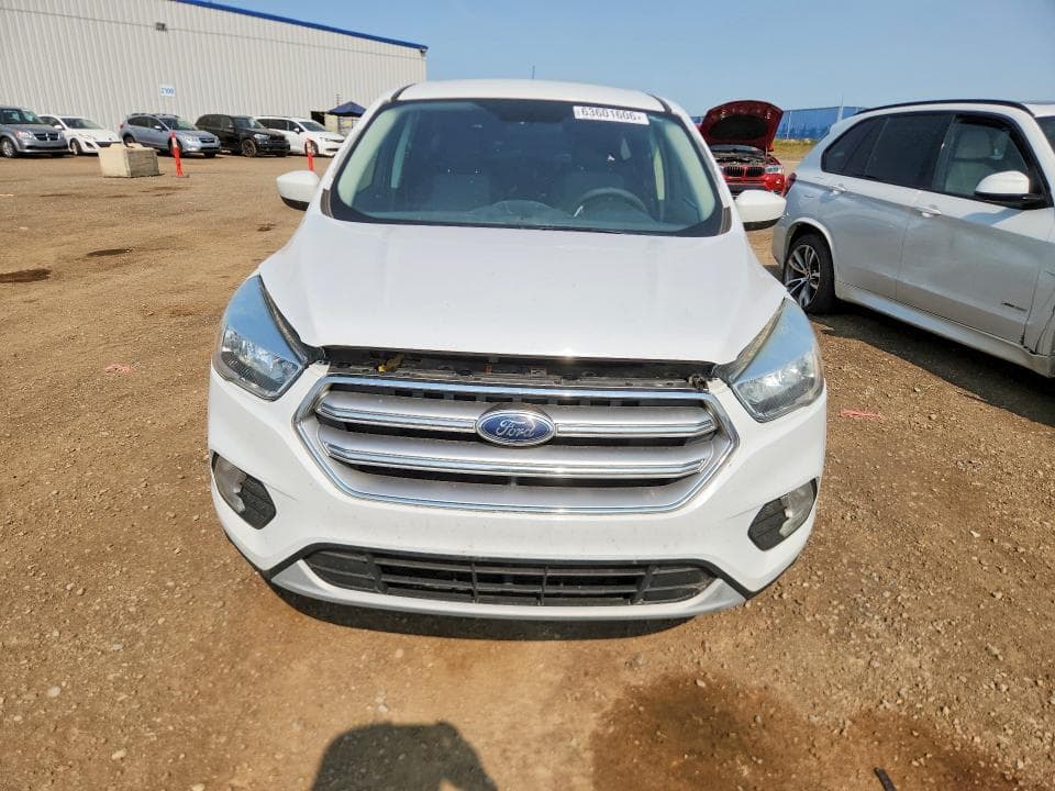 2017 FORD ESCAPE SE 5