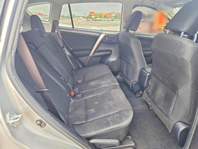 2018 TOYOTA RAV4 LE 11