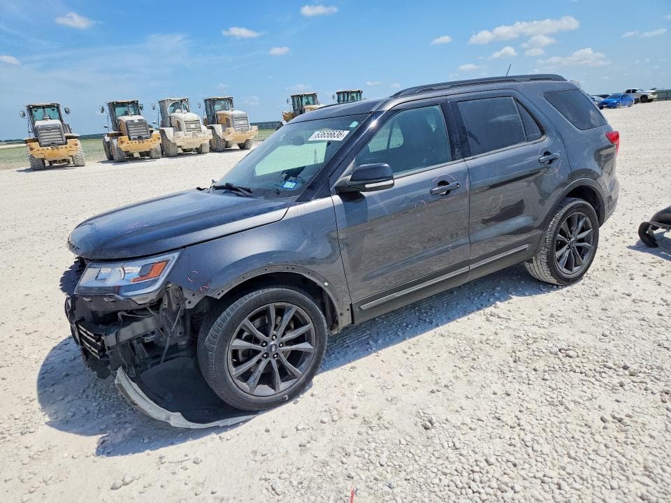 2018 FORD EXPLORER XLT - 1