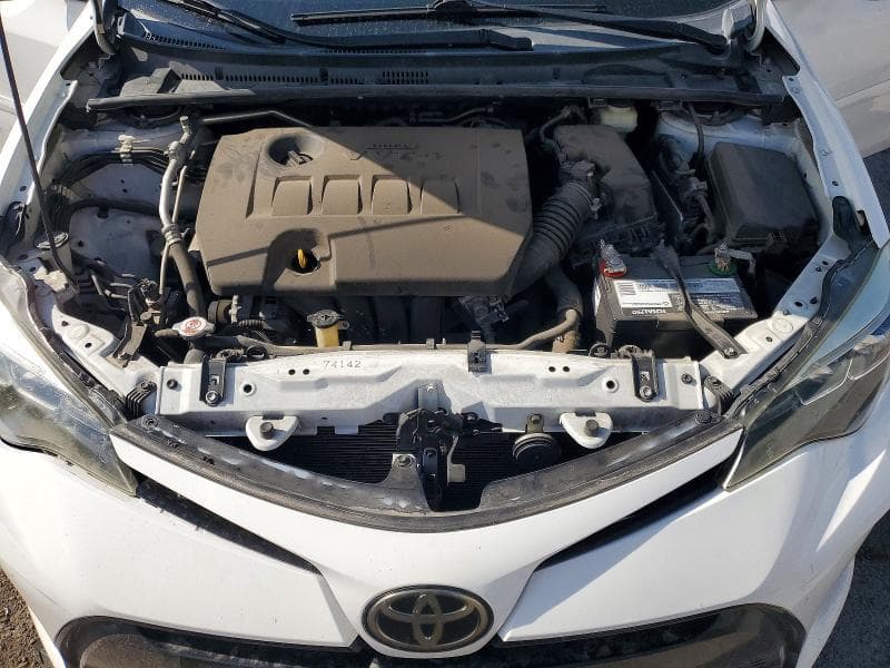 2017 TOYOTA COROLLA SE 11