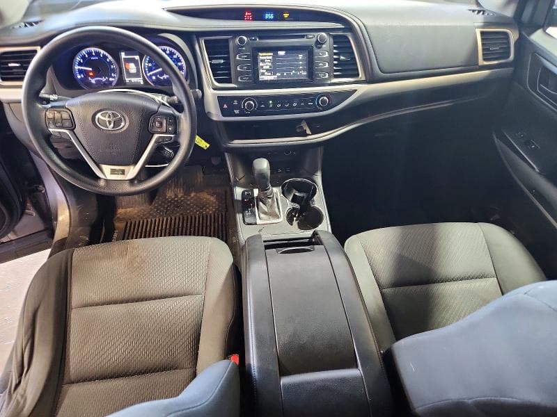 2018 TOYOTA HIGHLANDER LE 8