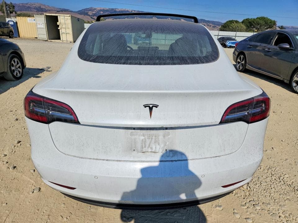 2018 TESLA MODEL 3 6