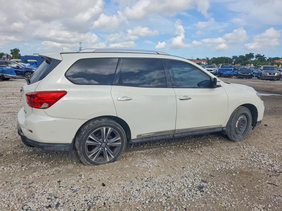 2019 NISSAN PATHFINDER PLATINUM 3
