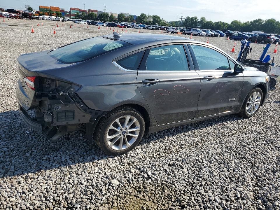 2019 FORD FUSION SE 3