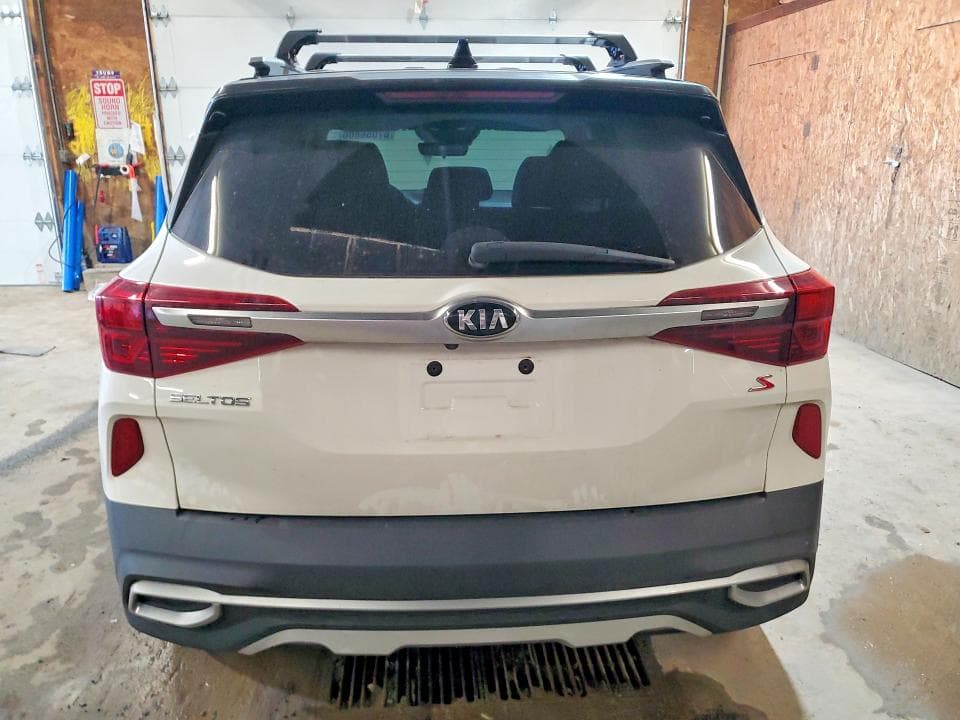 2021 KIA SELTOS S 6