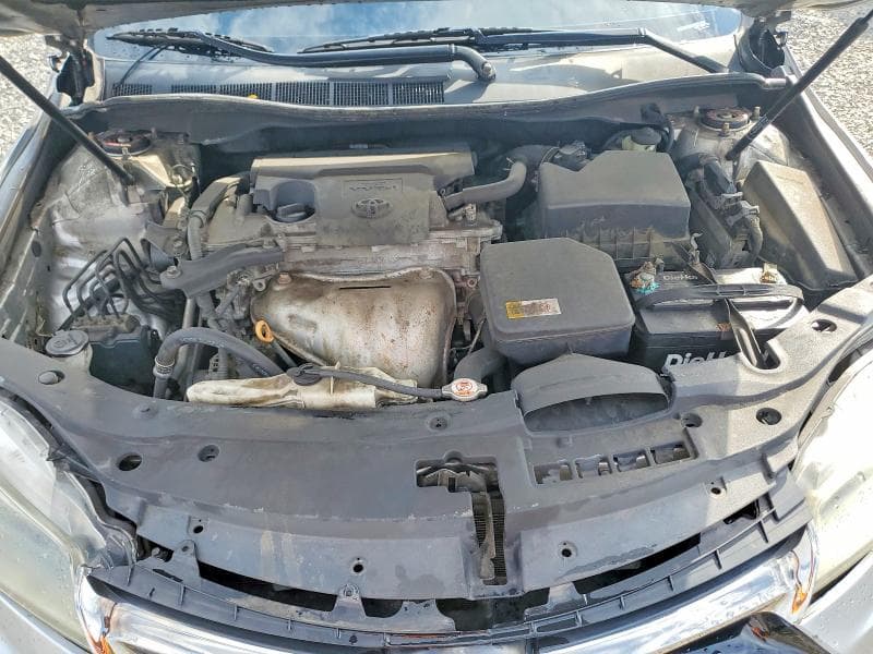 2017 TOYOTA CAMRY SE 11