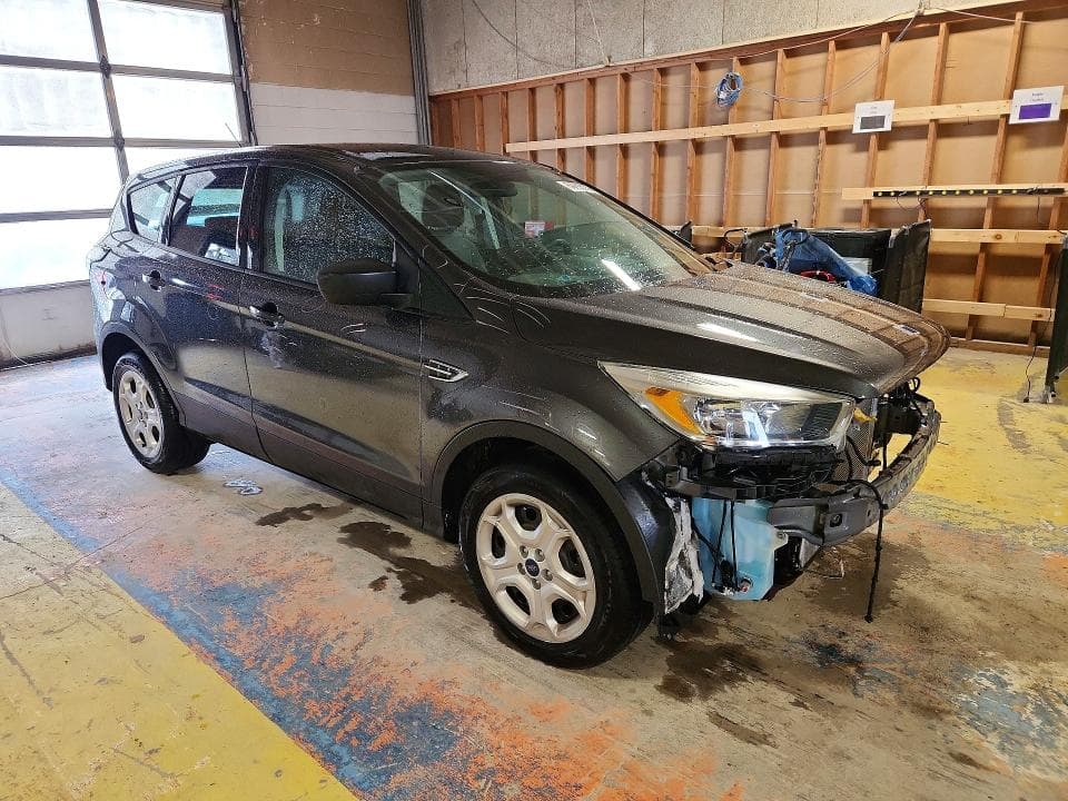 2017 FORD ESCAPE S 4