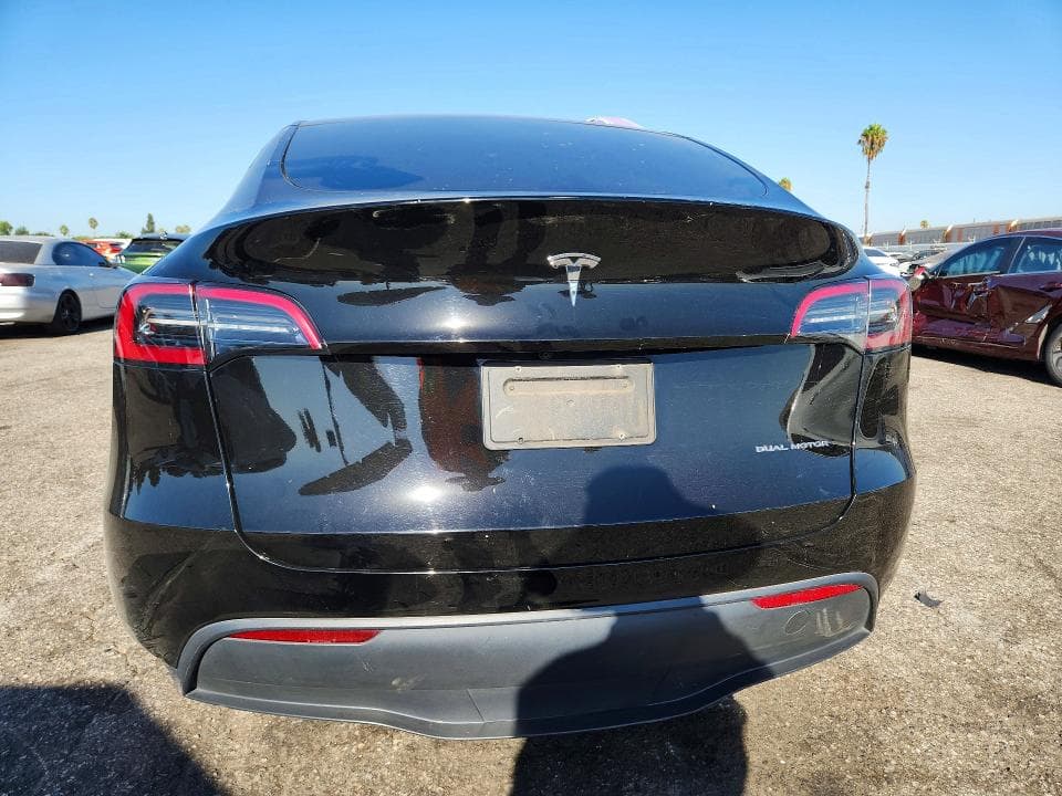 2023 TESLA MODEL Y 6