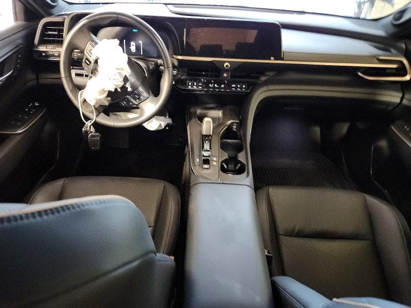2023 TOYOTA CROWN LIMITED 8