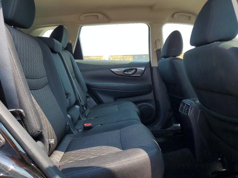 2018 NISSAN ROGUE S 11