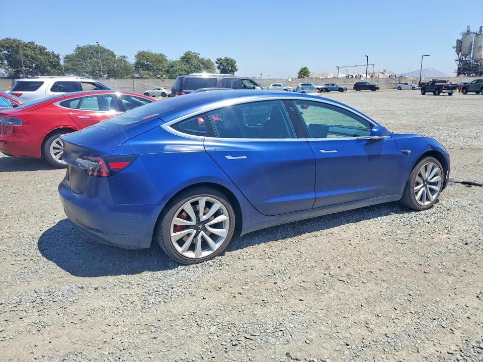 2018 TESLA MODEL 3 3