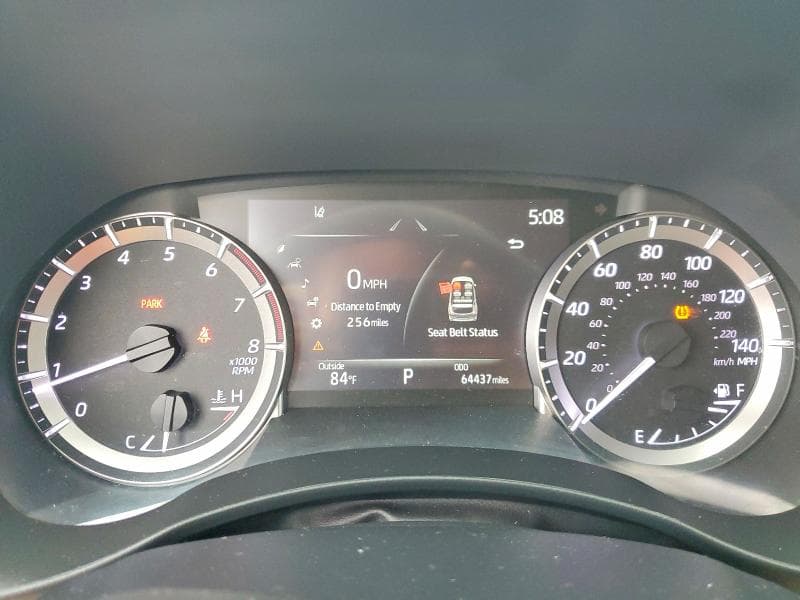 2023 TOYOTA HIGHLANDER XLE 9
