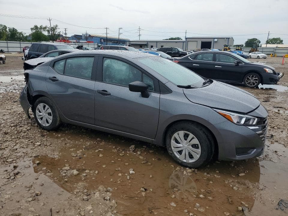 2024 NISSAN VERSA S 4