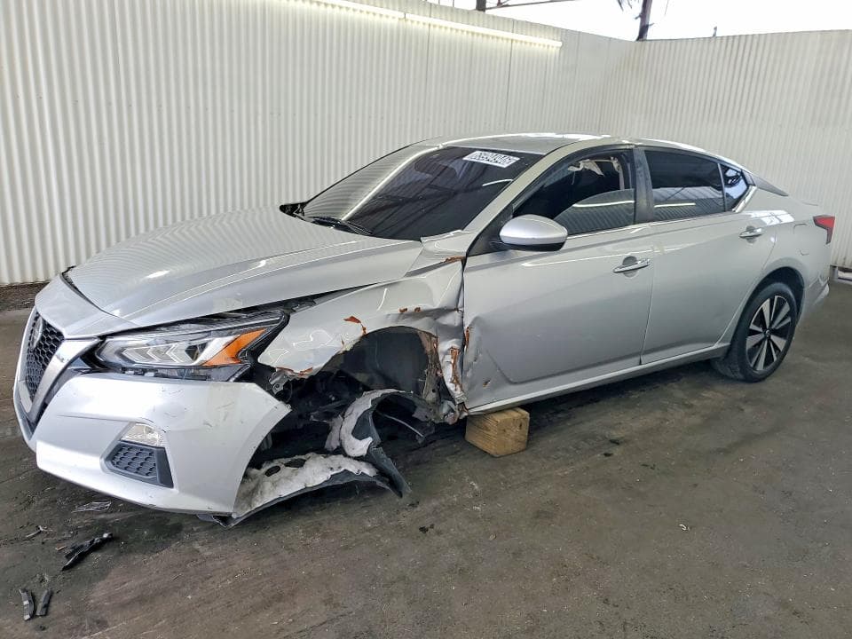 2022 NISSAN ALTIMA SV
