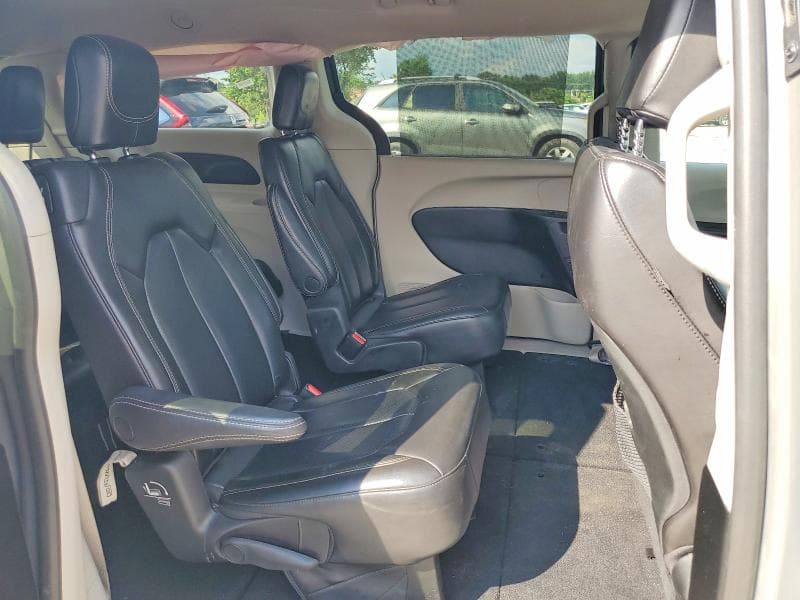 2023 CHRYSLER PACIFICA TOURING L 11
