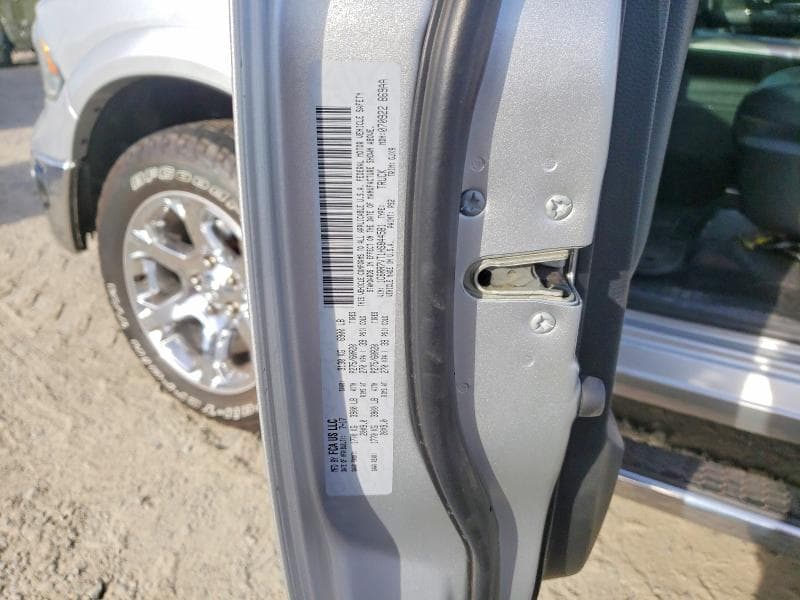 2017 RAM 1500 LARAMIE 13