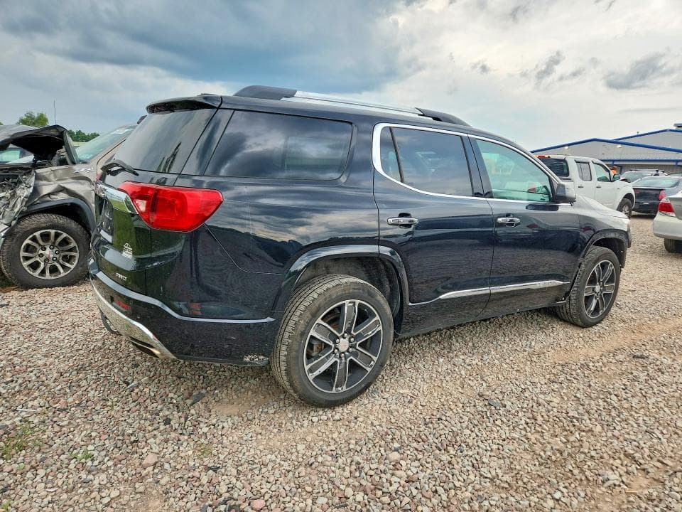 2019 GMC ACADIA DENALI 3