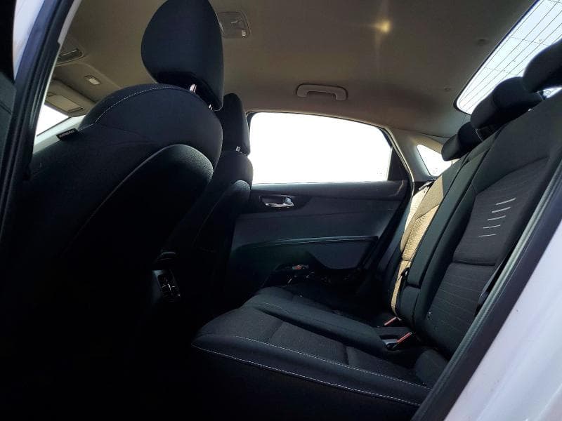 2019 KIA FORTE EX 10