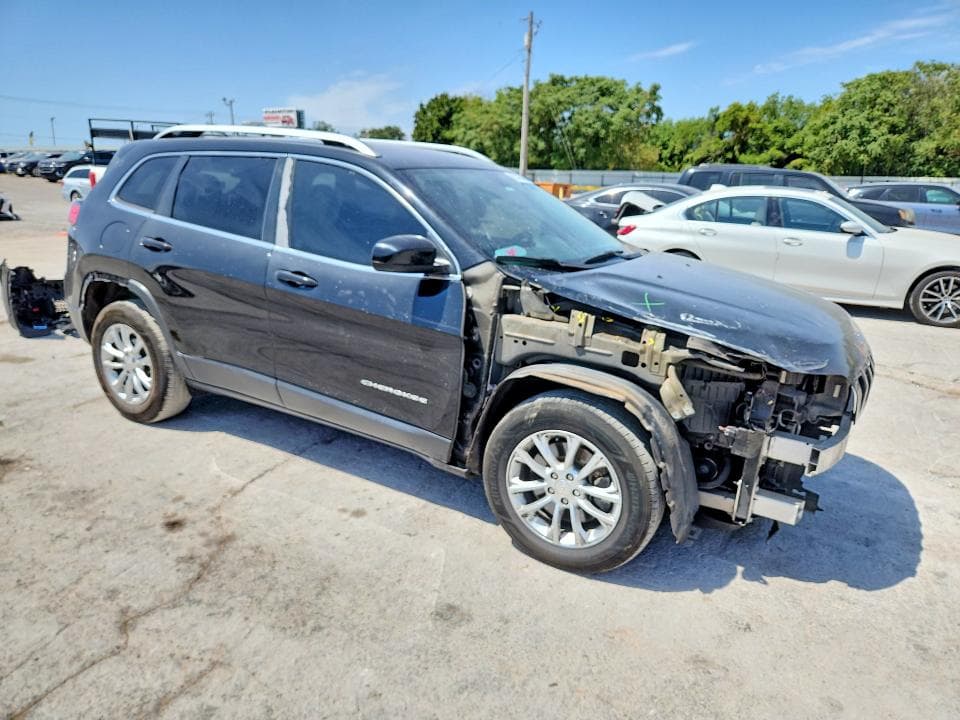 2019 JEEP CHEROKEE LATITUDE 4