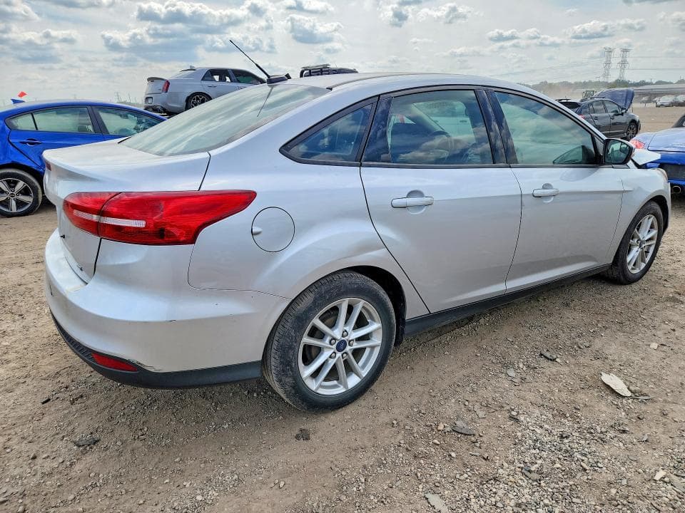 2017 FORD FOCUS SE 3