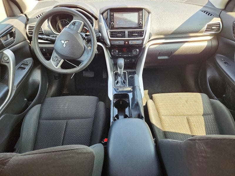 2020 MITSUBISHI ECLIPSE CROSS ES 8