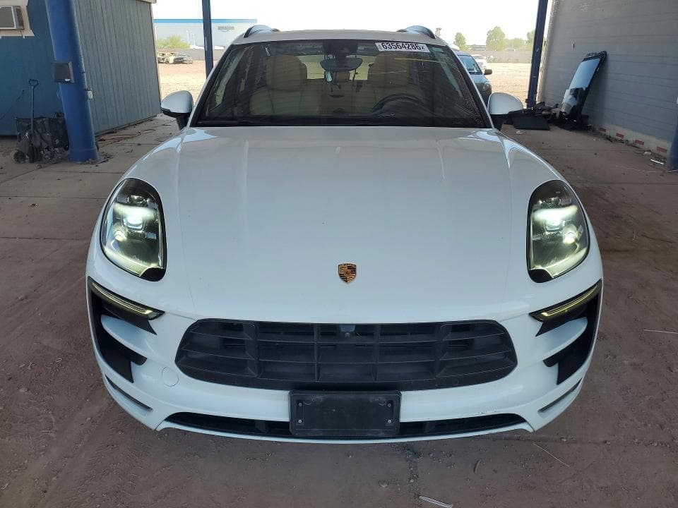 2017 PORSCHE MACAN GTS 5