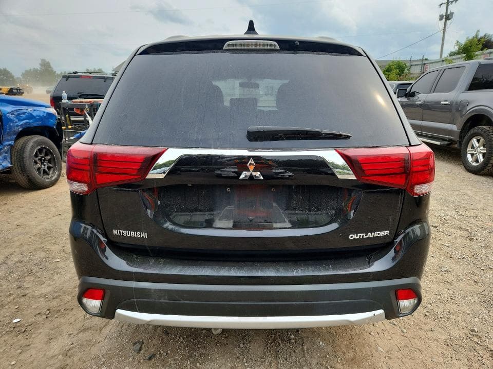 2017 MITSUBISHI OUTLANDER ES 6