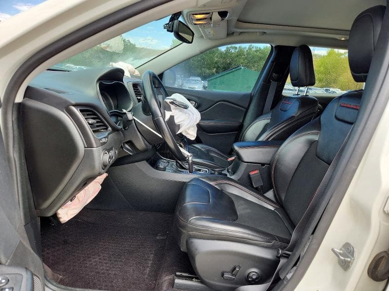 2019 JEEP CHEROKEE TRAILHAWK 7
