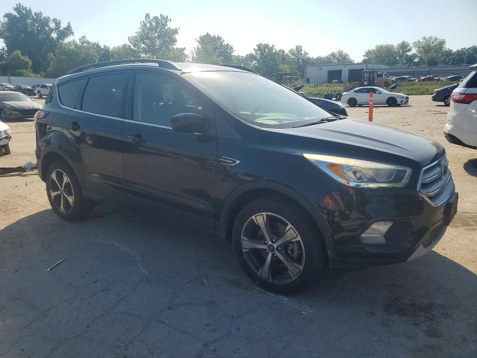 2018 FORD ESCAPE SEL 4