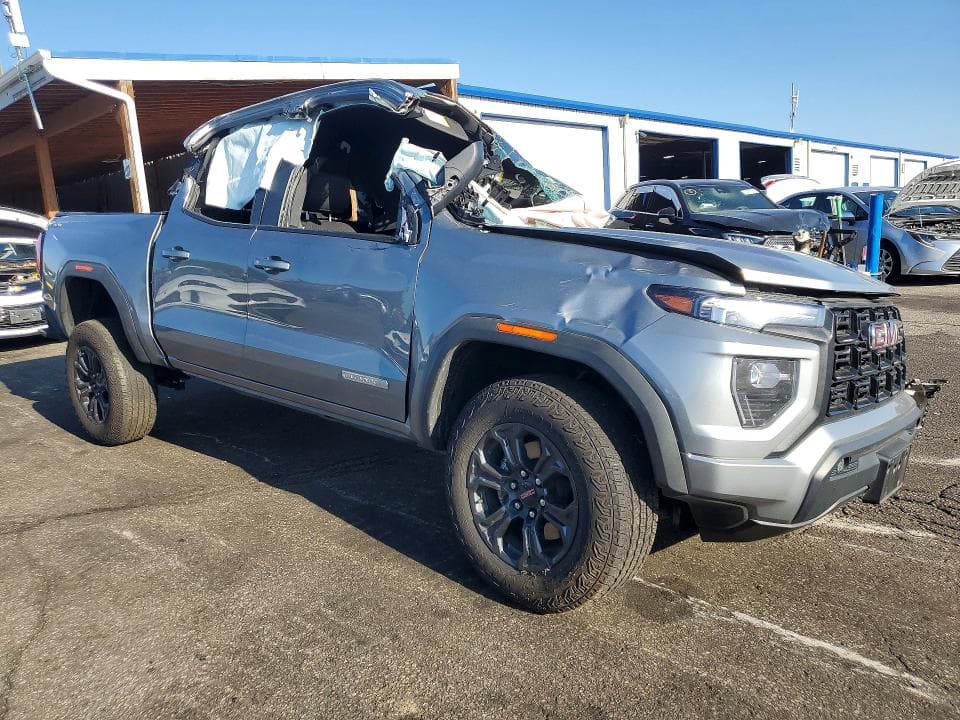 2025 GMC CANYON ELEVATION 4