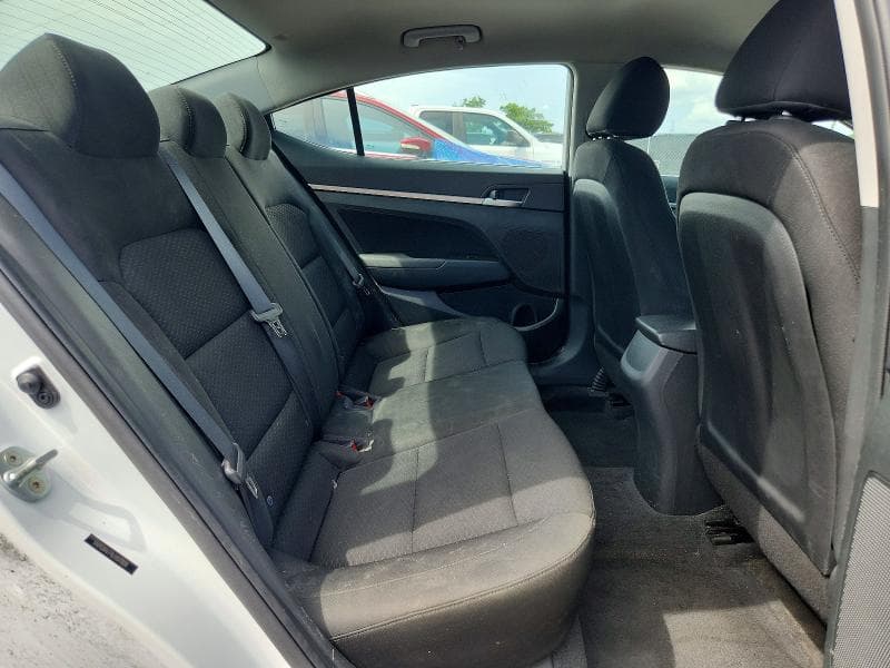2020 HYUNDAI ELANTRA SEL 10