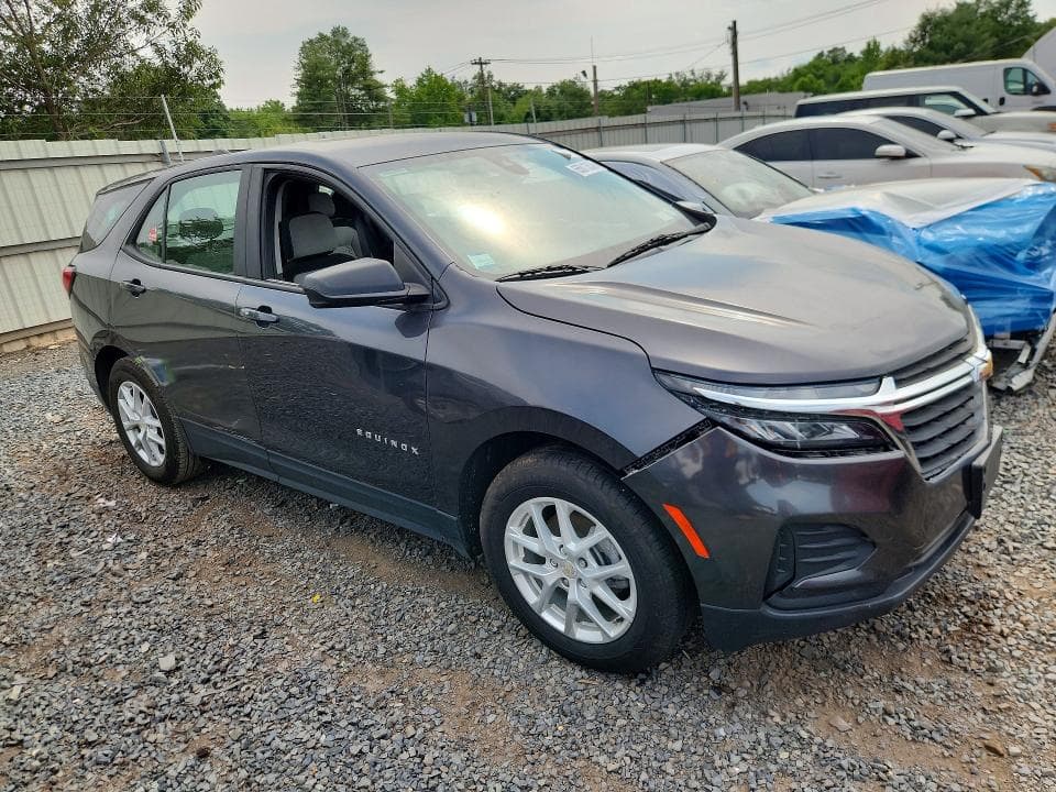2022 CHEVROLET EQUINOX LS 4