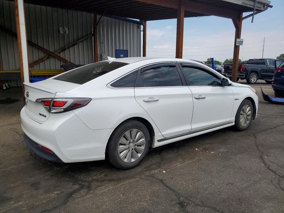 2017 HYUNDAI SONATA HYBRID SE 3