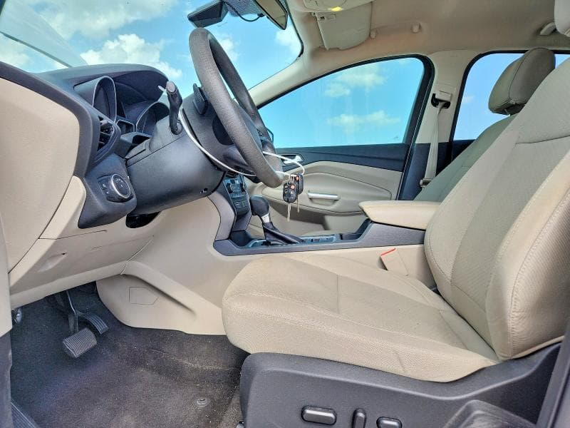 2017 FORD ESCAPE SE 7