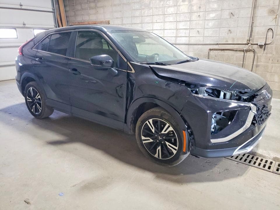 2025 MITSUBISHI ECLIPSE CROSS SE 4