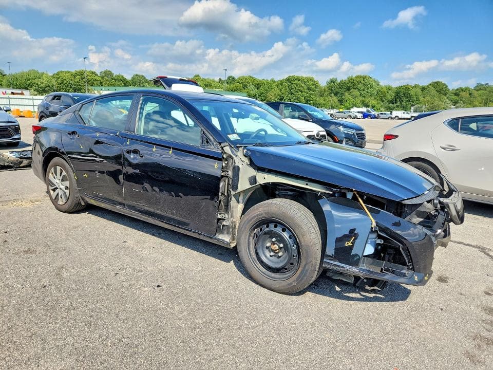 2023 NISSAN ALTIMA S 4