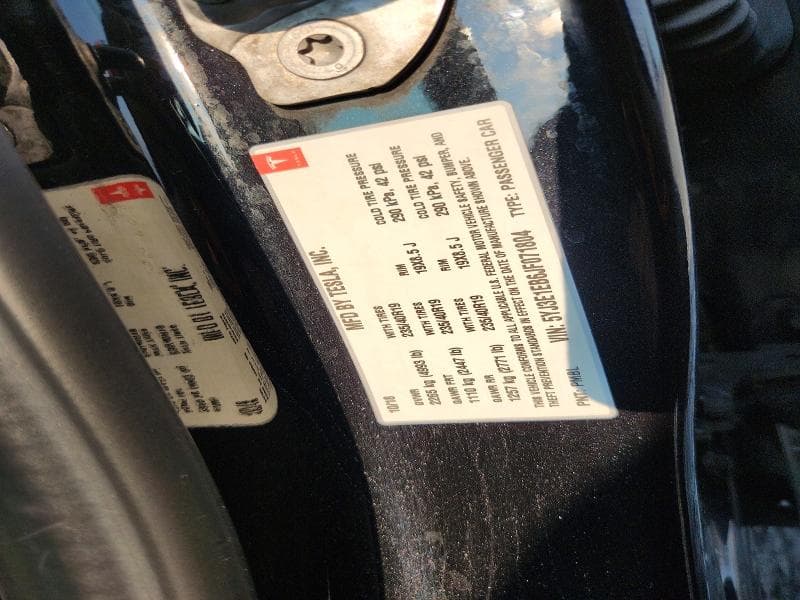 2018 TESLA MODEL 3 12