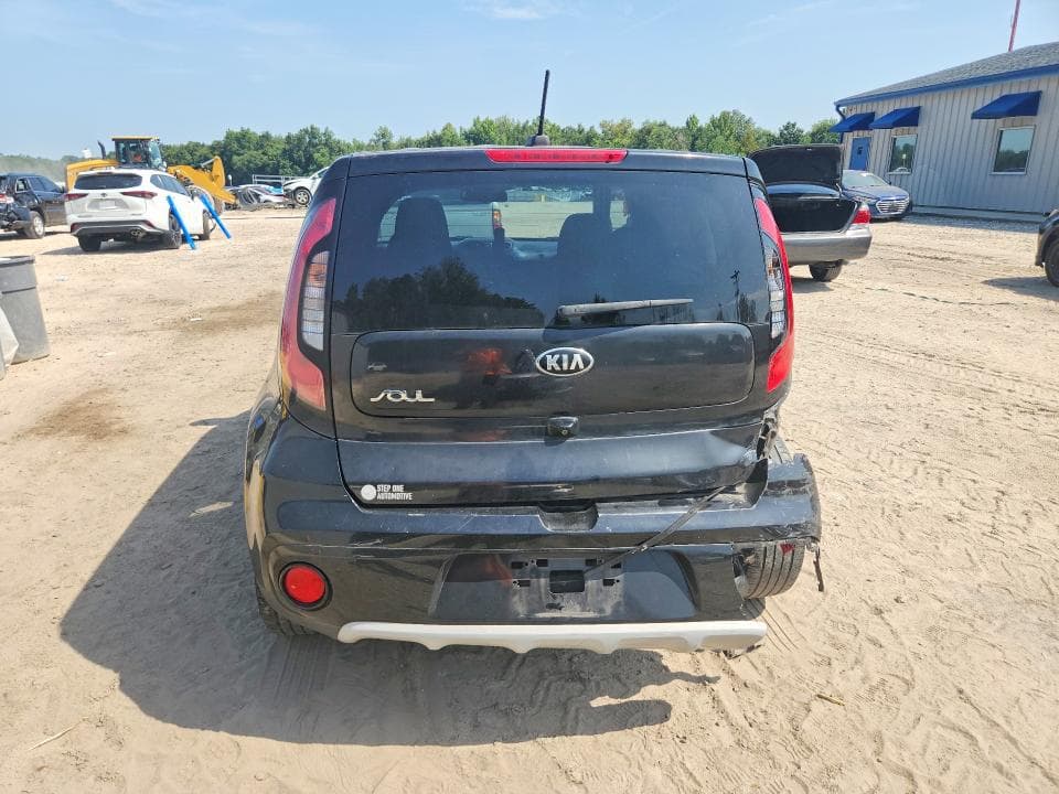 2019 KIA SOUL + 6