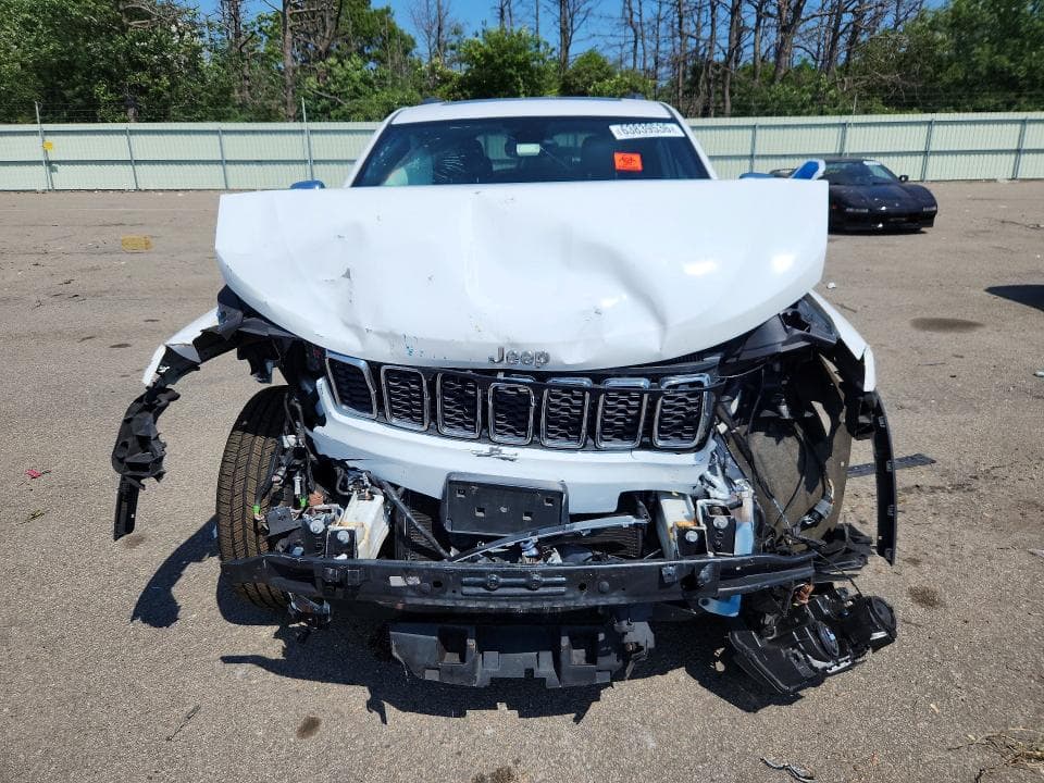 2017 JEEP GRAND CHEROKEE LIMITED 5